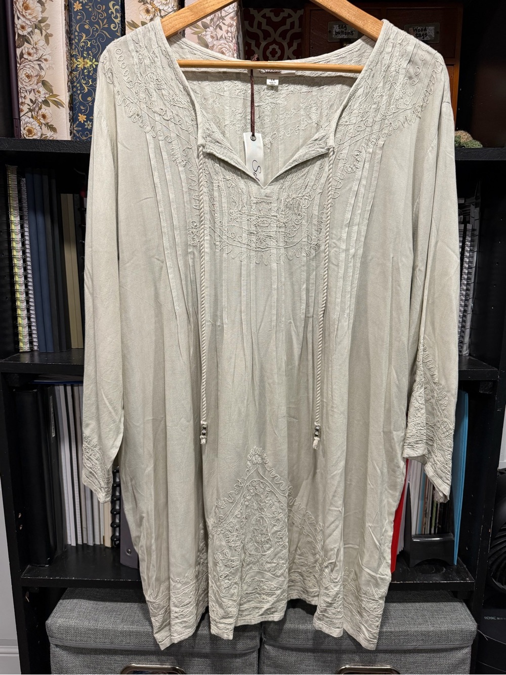 Solitaire Light Gray Embroidered Long-Sleeve Tunic Dress